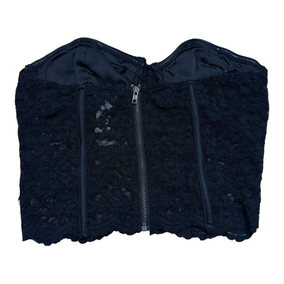 Elegant Black Lace Corset Crop Top - Picture 3 of 5